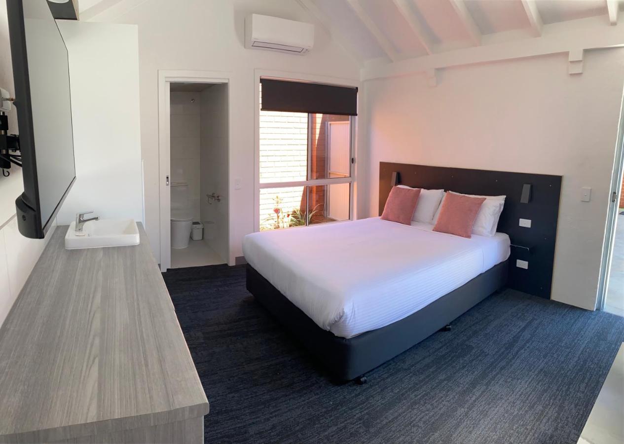 Railway Motel Мертлфорд Екстер'єр фото