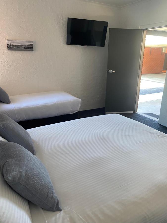 Railway Motel Мертлфорд Екстер'єр фото